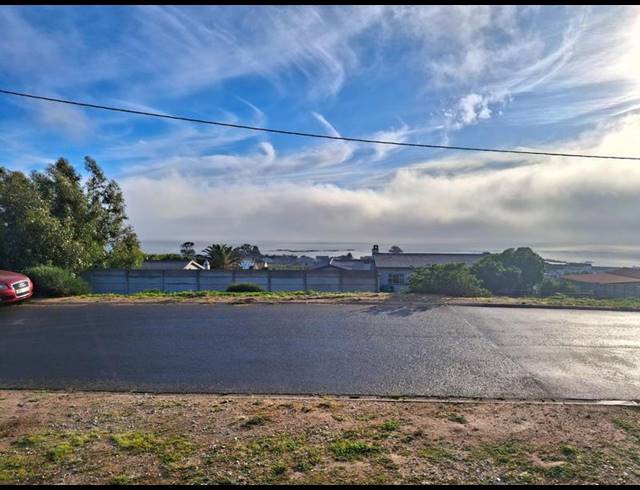 LAND FOR SALE IN DA GAMA BAY
